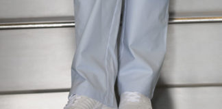 best-white-shoes-for-nurses