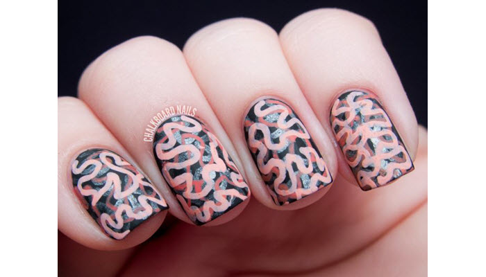 Matte-Brain-Graffiti-Nail-Art